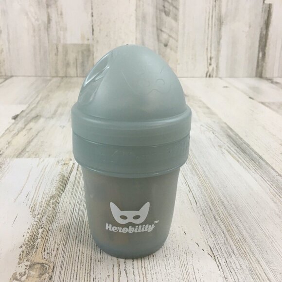 Herobility Other - Herobility Anti-Colic Baby Bottle 5oz Grey NEW